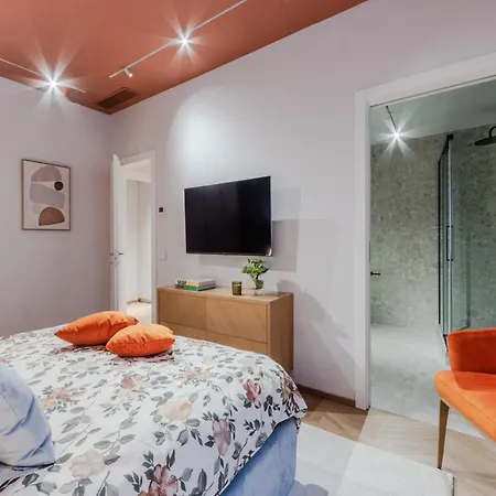 Victory Penthouse Contemporary 3 Bedroom * 루카